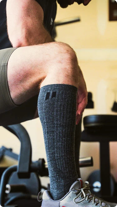 hollowsockssale.com