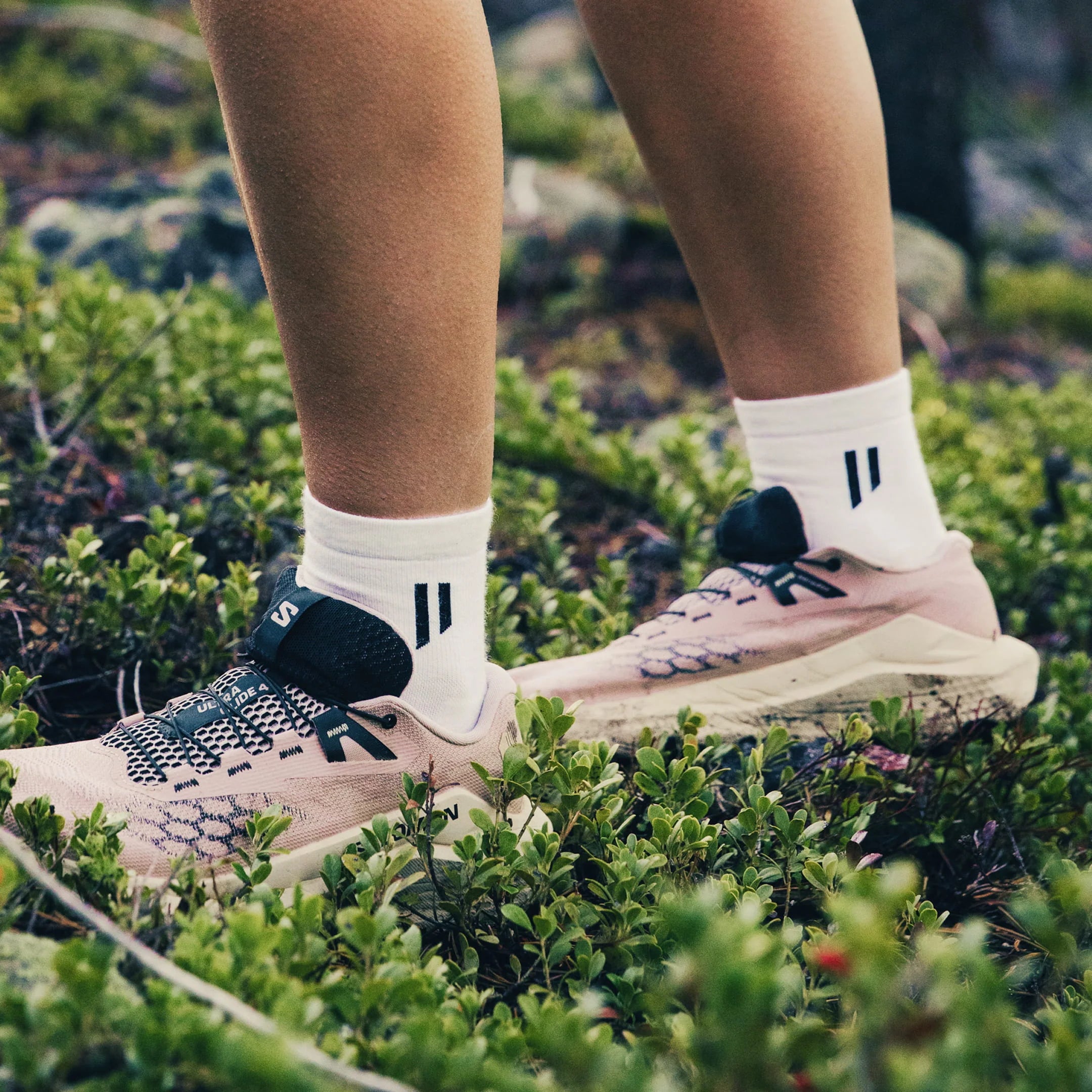 hollowsockssale.com