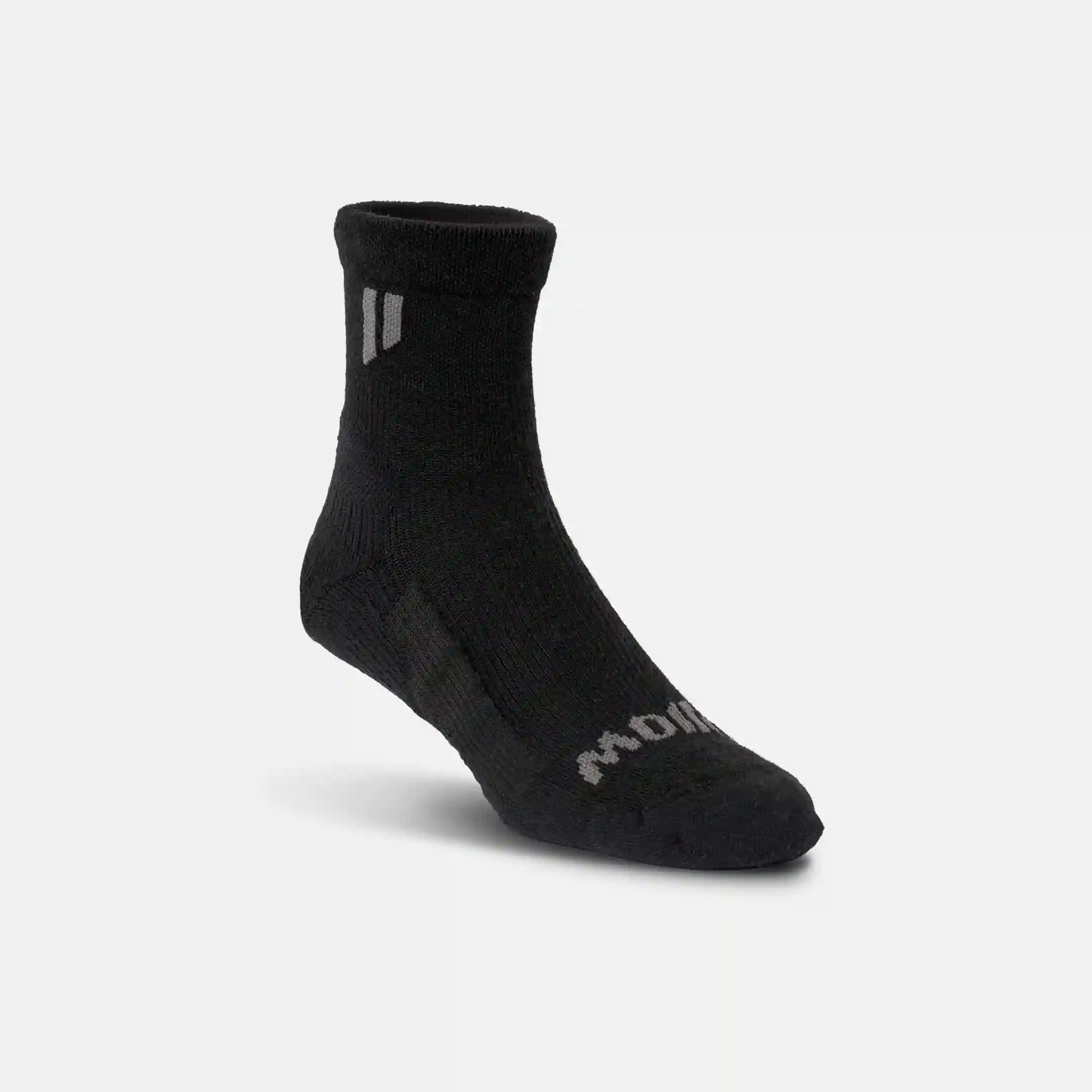 hollowsockssale.com