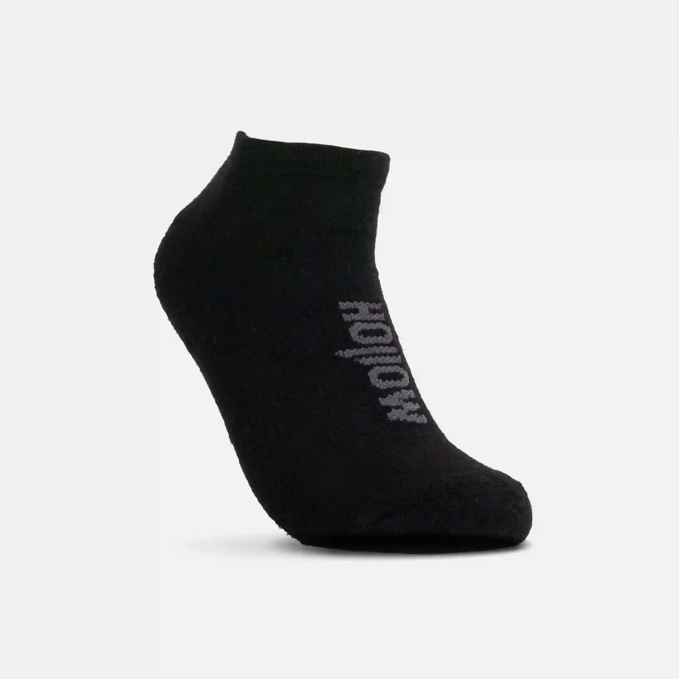 hollowsockssale.com