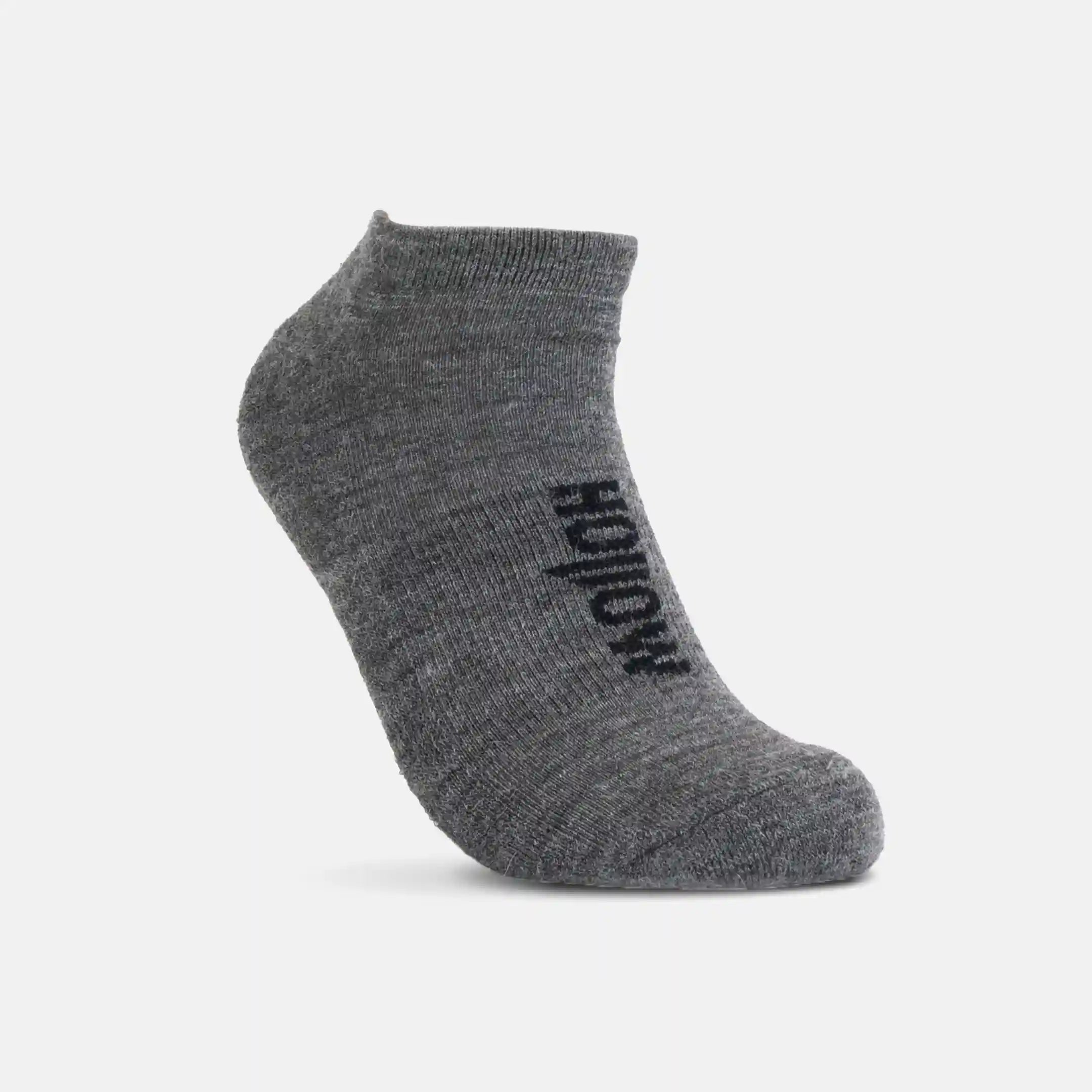 hollowsockssale.com