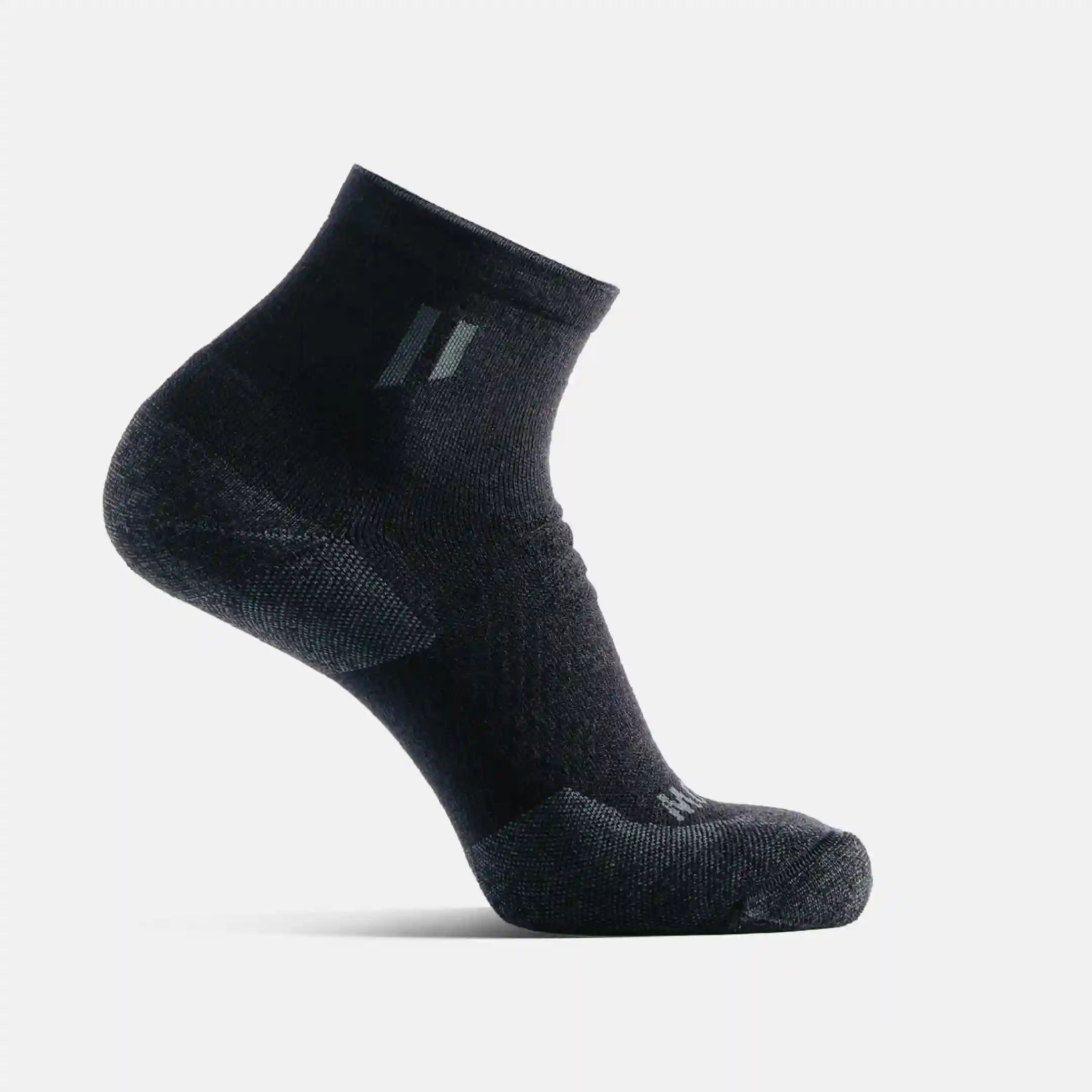 hollowsockssale.com