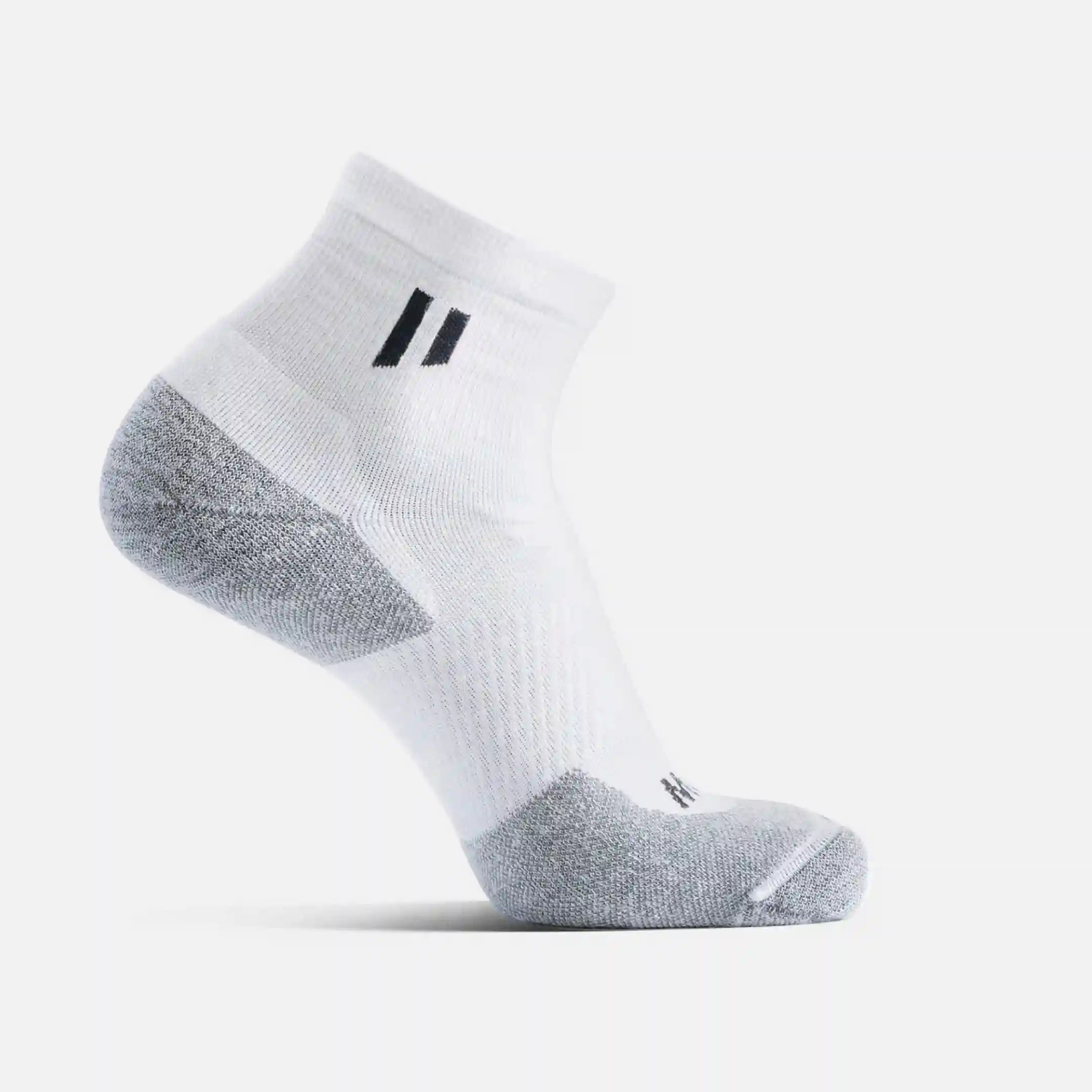 hollowsockssale.com